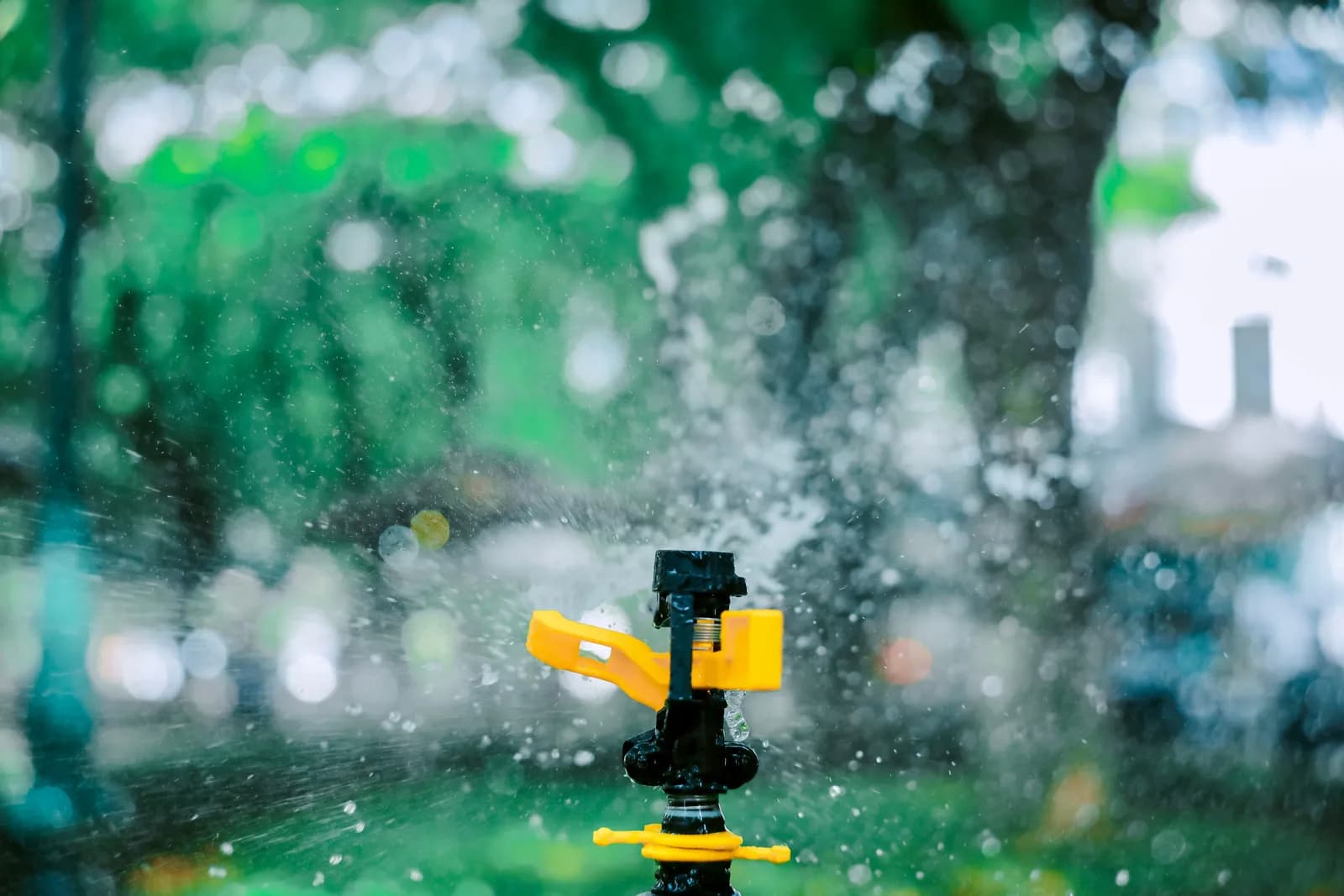 Rotor Sprinkler Nedir? Kaç Metre Atar, Nerede Kullanılır
